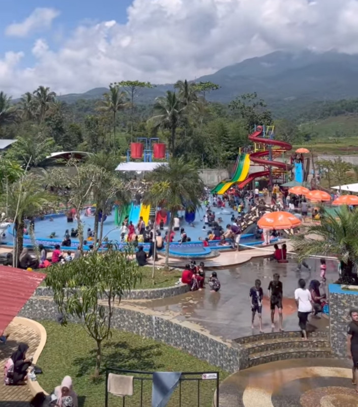 Wisata Rancakole Waterpark di Arjasari, Dipenuhi Wisatawan Lokal Berbagai Daerah