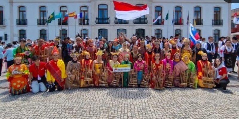 Keren ! Lewat Pertunjukannya, Tim Muhibah Angklung Bawa Harum Nama Indonesia